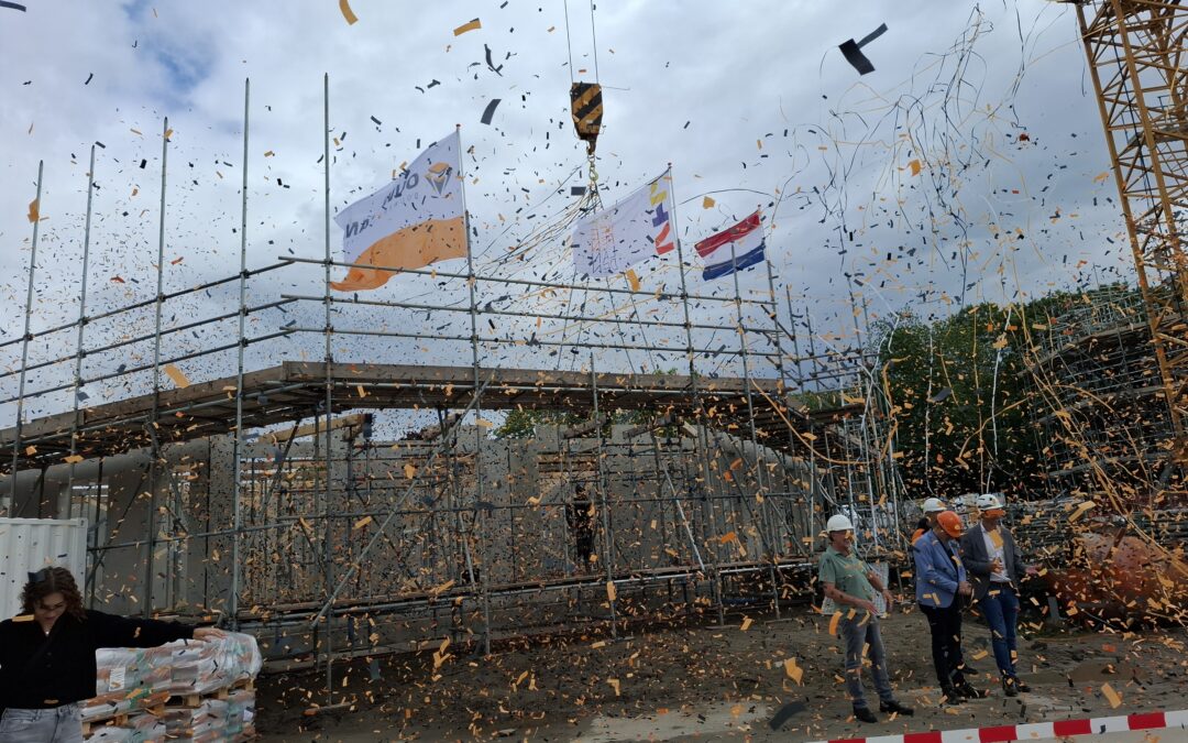Feest op de bouwplaats van nieuwbouwproject De Fonkeling in Leerdam